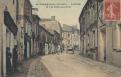 La Poste et rue Croix-du-Tour