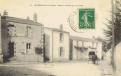 Entrée du Bourg et la Poste