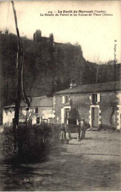 Le moulin du Portail et les Ruines du Vieux Château